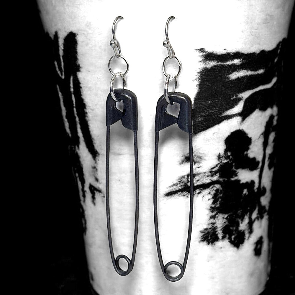 5 For $25💫Long Punk Rock Black Safety Pin Dangles Earrings - Picture 3 of 5